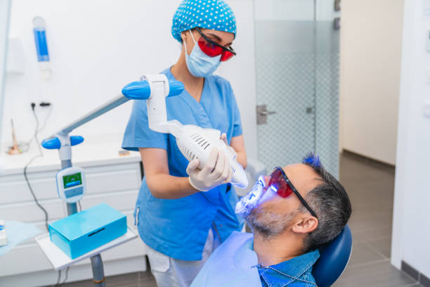 Best Emergency Tooth Extraction in Shorewood Tower Hills Harbert, MI